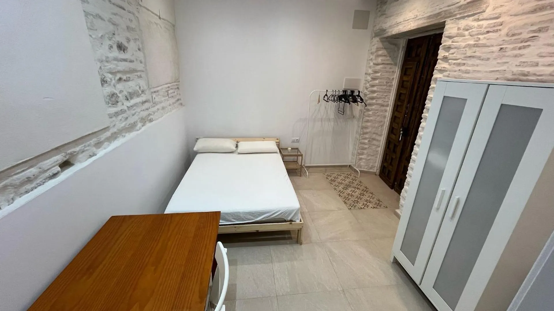 Apartamentos Cervantes Centro De Malaga Homestay