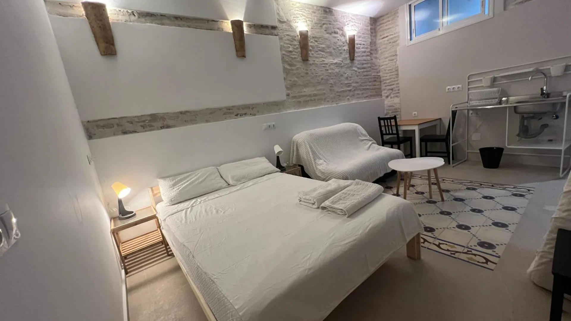 Homestay Apartamentos Cervantes Centro De Malaga Spain