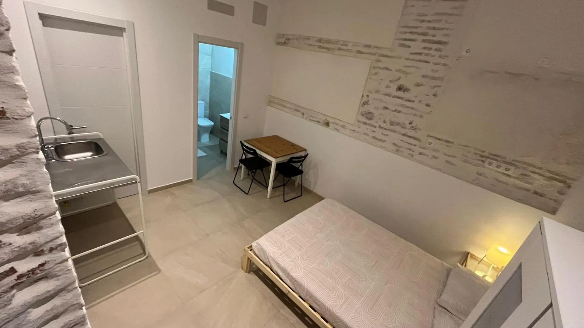 Apartamentos Cervantes Centro De Malaga Homestay