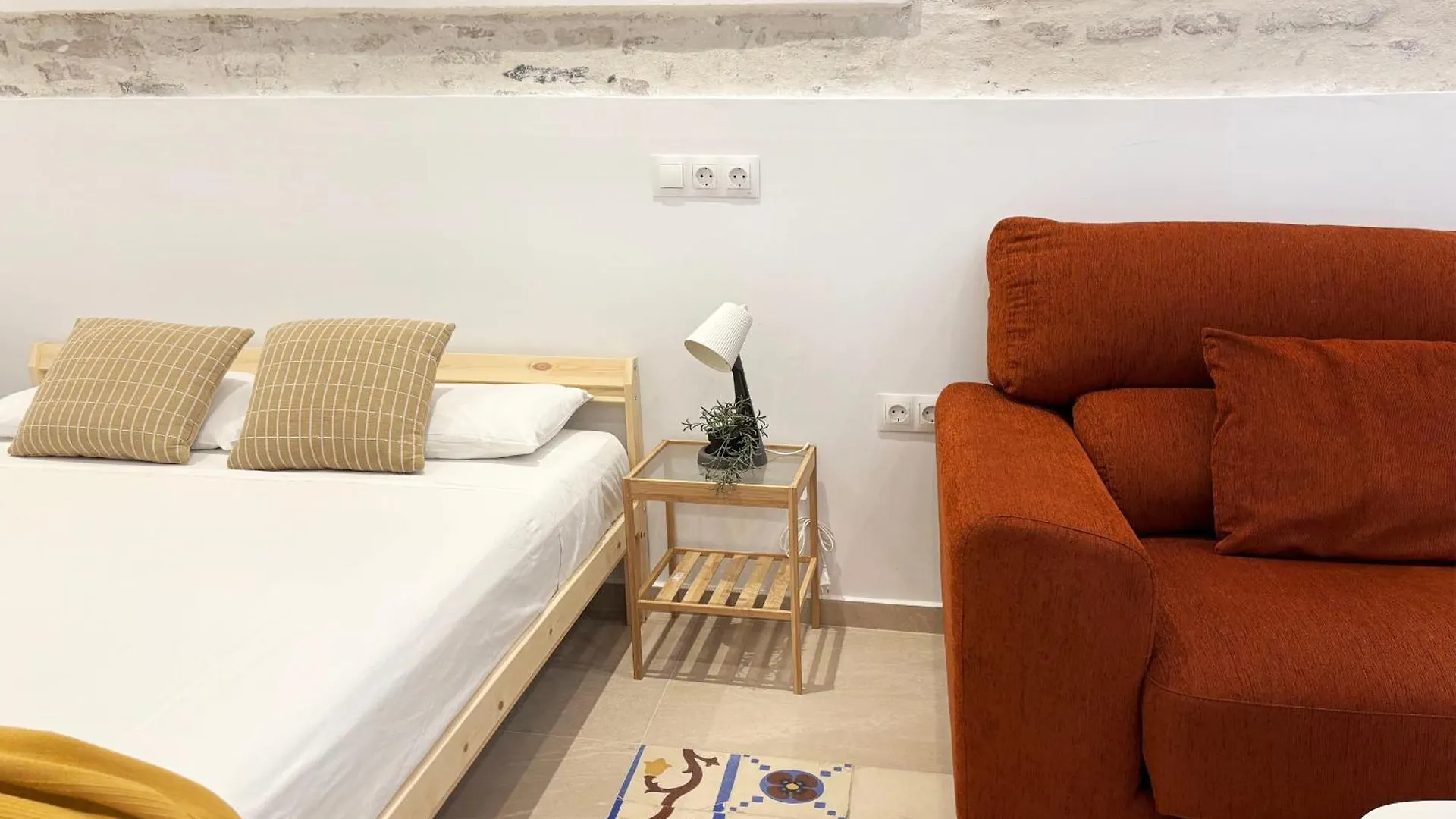 Δωμάτια σε οικογενειακή κατοικία Cervantes Suites Μάλαγα Ισπανία